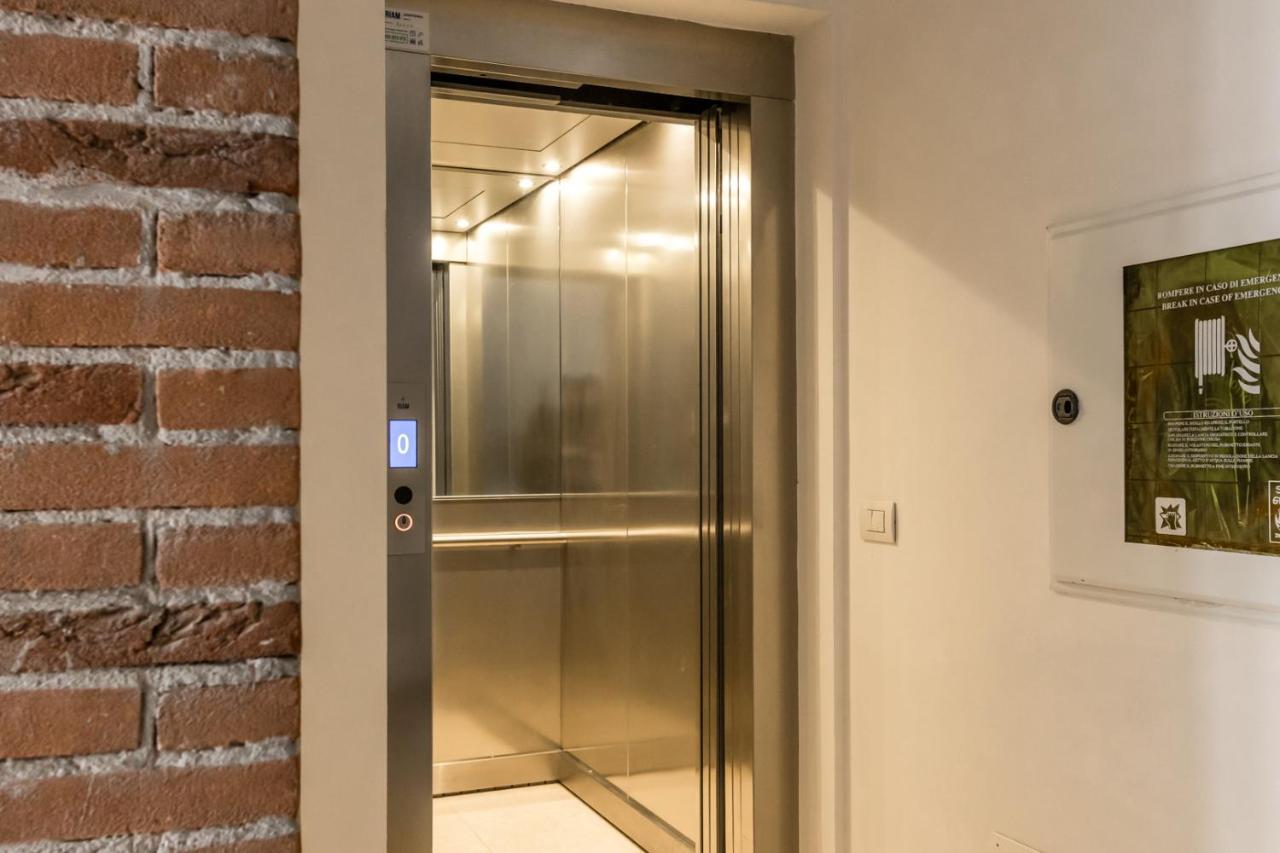 Veronetta Stunning Rooftop With Lift ภายนอก รูปภาพ